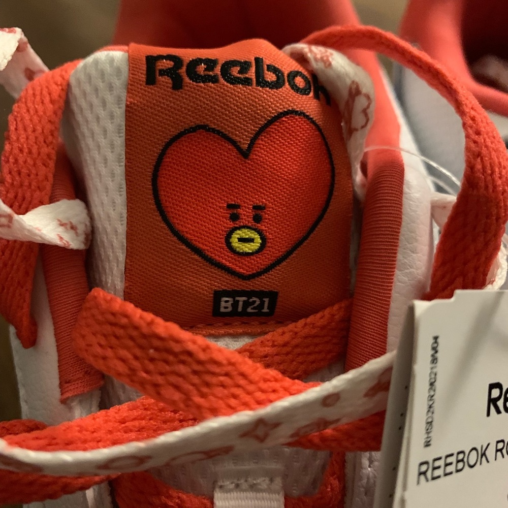 BTS BT21 x Reebok